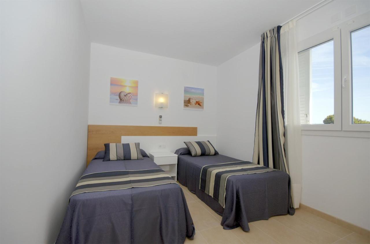 Villas Calan Bosch Mar Cala 'n Bosch Buitenkant foto